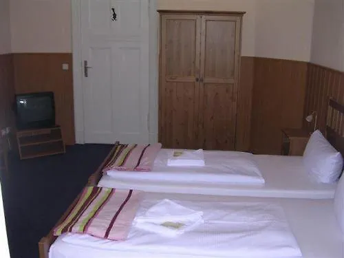 ברלין Hotel-Pension Rheingold Am Kurfuerstendamm 2*,