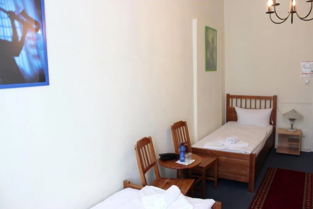 ברלין Hotel-Pension Rheingold Am Kurfuerstendamm מלון