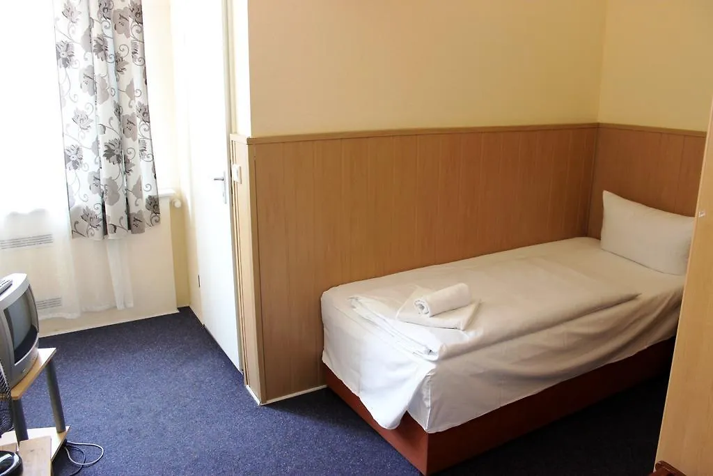 Ξενοδοχείο Hotel-Pension Rheingold Am Kurfuerstendamm Βερολίνο