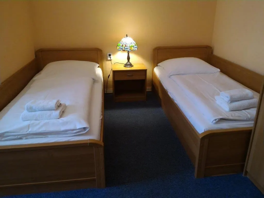 Hotel-Pension Rheingold Am Kurfuerstendamm Βερολίνο 2*,  Γερμανία