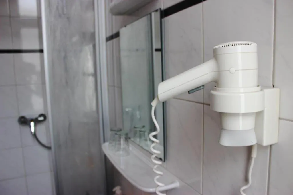 Hotel-Pension Rheingold Am Kurfuerstendamm Βερολίνο 2*,