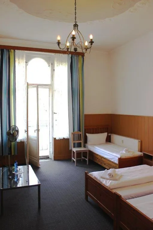 Hotel-Pension Rheingold Am Kurfuerstendamm Βερολίνο
