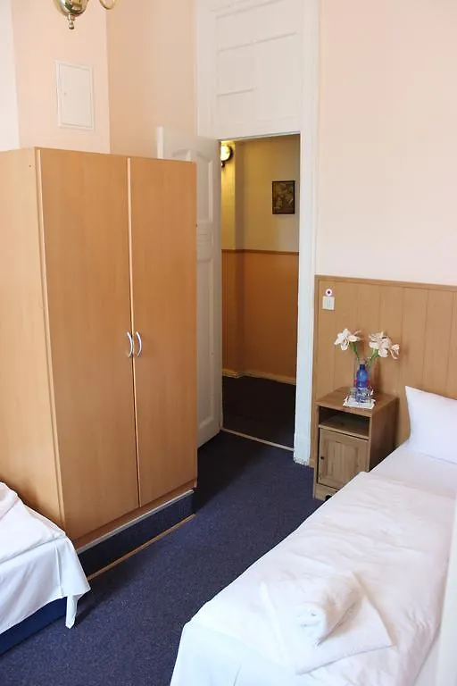 Hotel Hotel-Pension Rheingold Am Kurfuerstendamm Berlin